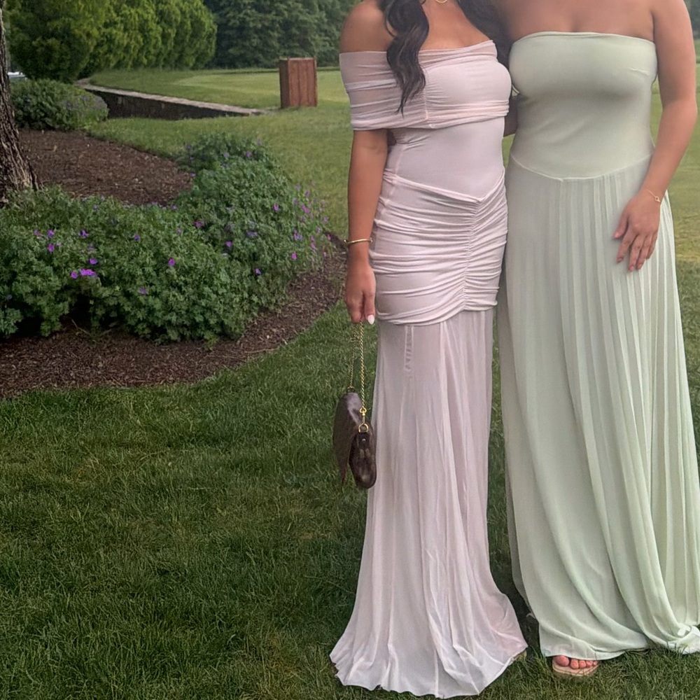 Meshki Caspian Blush Off-Shoulder Ruched Maxi Dress XS - Picture 3 of 3